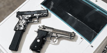 Hombre muerto a manos del Dicrim es velado con armas sobre su ataúd