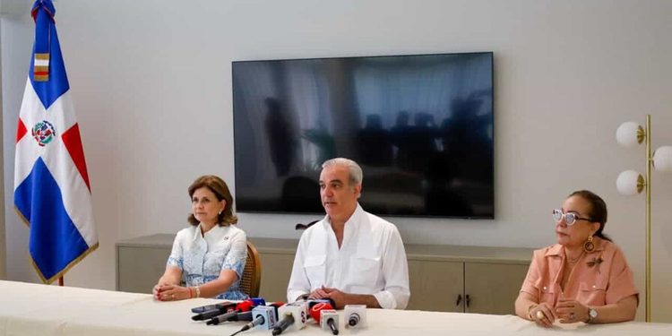 Presidente Abinader dice que RD negocia con EE. UU. sobre decreto que protege producción de arroz
