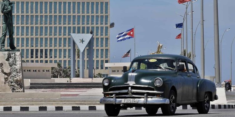 El Ejército de EE.UU. se prepara para una posible acción militar en torno a Cuba, según CBS