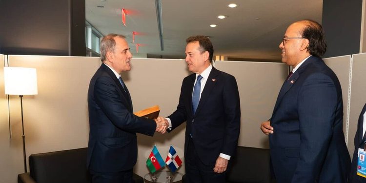 La República Dominicana y Azerbaiyán acuerdan exención de visado por hasta 90 días