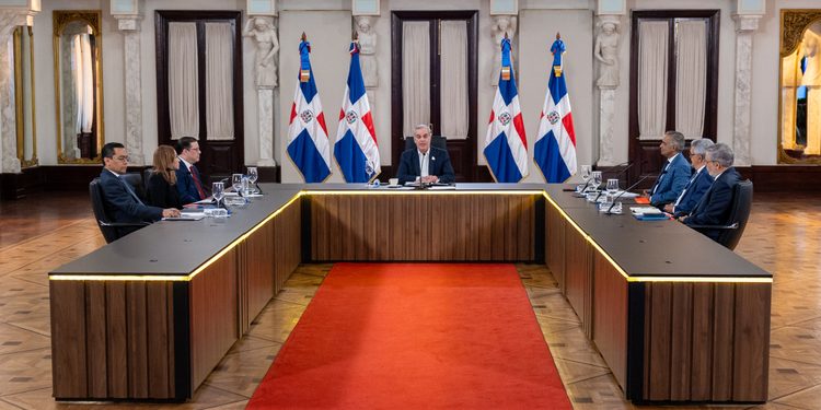 Presidente Luis Abinader: "los subsidios permanentes y coyunturales han sido clave para reducir la pobreza en medio de crisis internacionales"