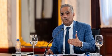 El Gobierno mantiene congelada la tarifa eléctrica y refuerza subsidios para proteger el bolsillo de los dominicanos