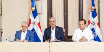 Presidente Abinader anuncia que el gobierno ha contratado en obras más de 31 mil millones de pesos, de los fondos obtenidos con la renegoción del contrato de AERODOM, de los cuales se han ejecutado más de 9,545 millones de pesos en infraestructuras en el Gran Santo Domingo