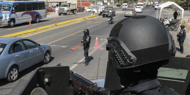 Autoridades de México capturan a 'constructor' de túneles para droga en frontera con EEUU