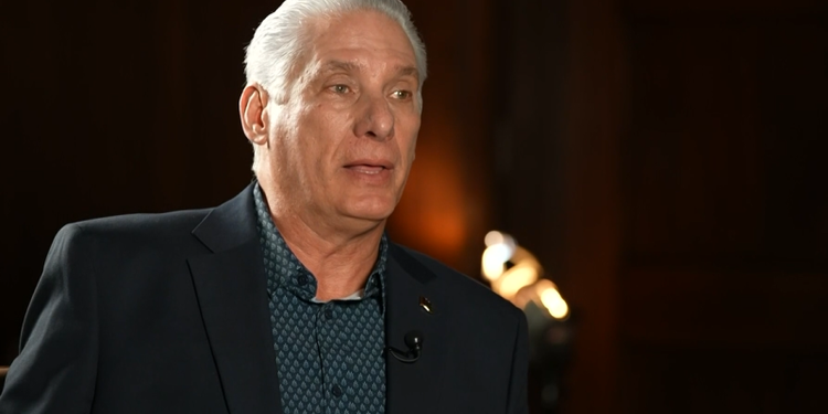 Presidente de Cuba acusa a EE.UU. de "ambiciones de dominación" sobre la isla y rechaza "amenaza"