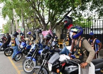 Los cascos de los motoristas son poco higienizados