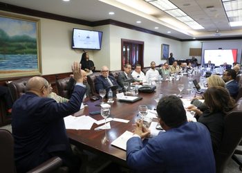 Consejo del MESCYT aprueba autonomía a universidades