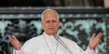 El papa León XIV habló por teléfono con Zelenski, informó el Vaticano