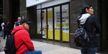 "Nos mintieron", dijo un jubilado chileno