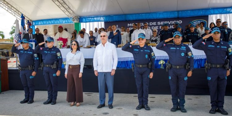 Presidente Luis Abinader deja iniciado en La Altagracia despliegue del nuevo modelo de patrullaje con 990 agentes entrenados y equipados para continuar fortaleciendo la seguridad en la región Este
