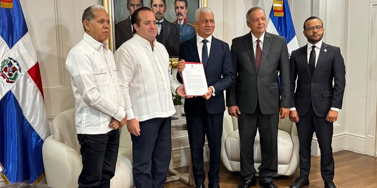 Poder Ejecutivo deposita en el Senado proyecto sobre el Plan Nacional de Ordenamiento Territorial