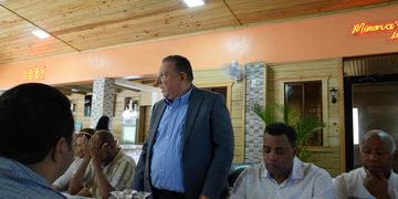 Equipo político de Roberto Fulcar consulta en Santiago sobre las precandidaturas presidenciales del PRM