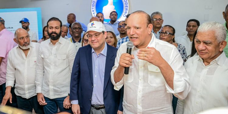 PRM despliega alta dirigencia en Santiago durante el reinicio de la jornada nacional «Verifícate» para fortalecer su padrón