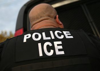 Defensores de DDHH piden ICE deje de ocultar el paradero de los inmigrantes detenidos