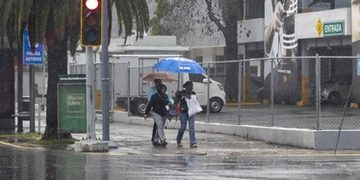 MAYORMENTE SOLEADO CON AGUACEROS FUERTES Y TRONADAS ESTA TARDE, EN ALGUNAS LOCALIDADES. RECOMENDACIONES MARITIMAS EN LA COSTA ATLÁNTICA