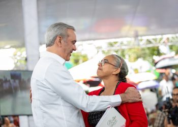 Presidente Abinader encabezará el lanzamiento del programa “El Presidente en el Barrio”, inaugurará obras, entregará títulos de propiedad, apartamentos, y encabezará jornadas sociales este sábado y domingo en el Gran Santo Domingo y Santiago