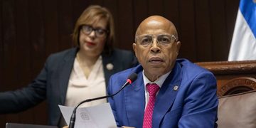 Alfredo Pacheco condena actuación policial contra la diputada Millys Martínez en Elías Piña