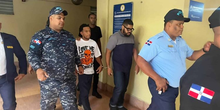 Dictan un año de prisión preventiva contra acusado de matar a adolescente en Navarrete