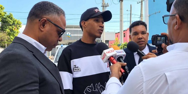 Fiscalía presenta transferencia a nombre del acusado que negó vinculación en caso Emmanuel Contreras